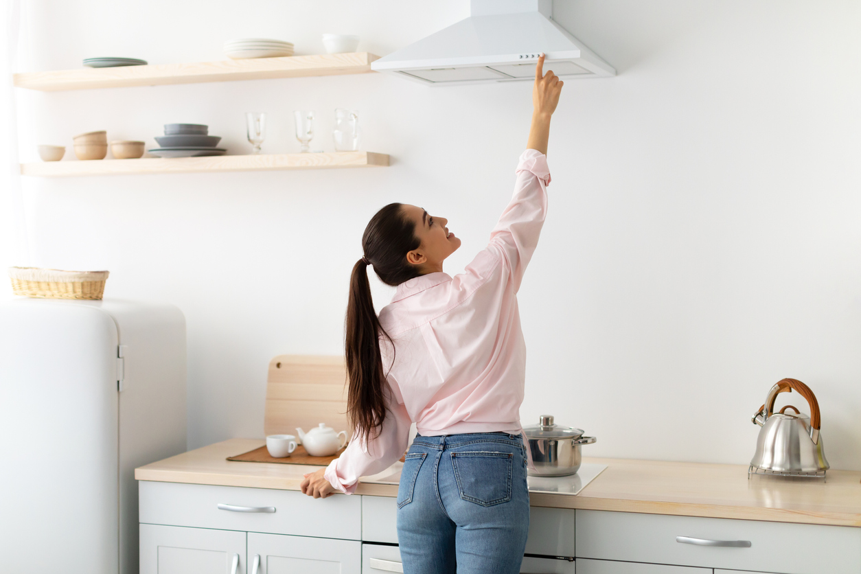 kitchen range hood installation