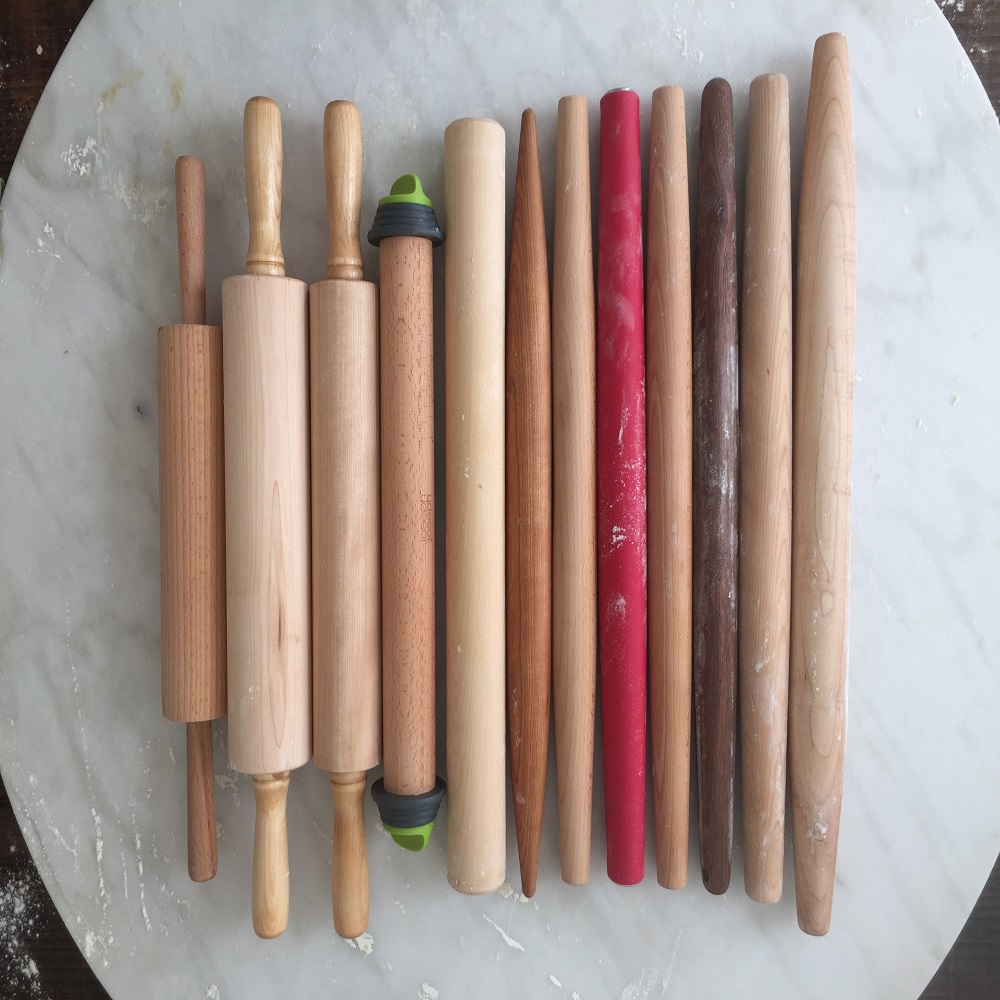 how to clean a wooden rolling pin