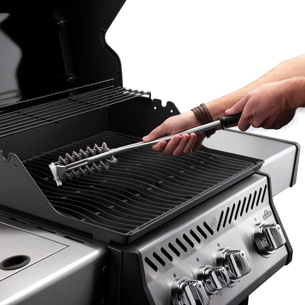 best way to clean bbq grill