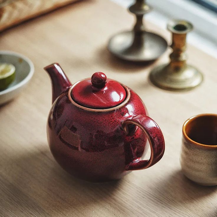 ceramic teapots