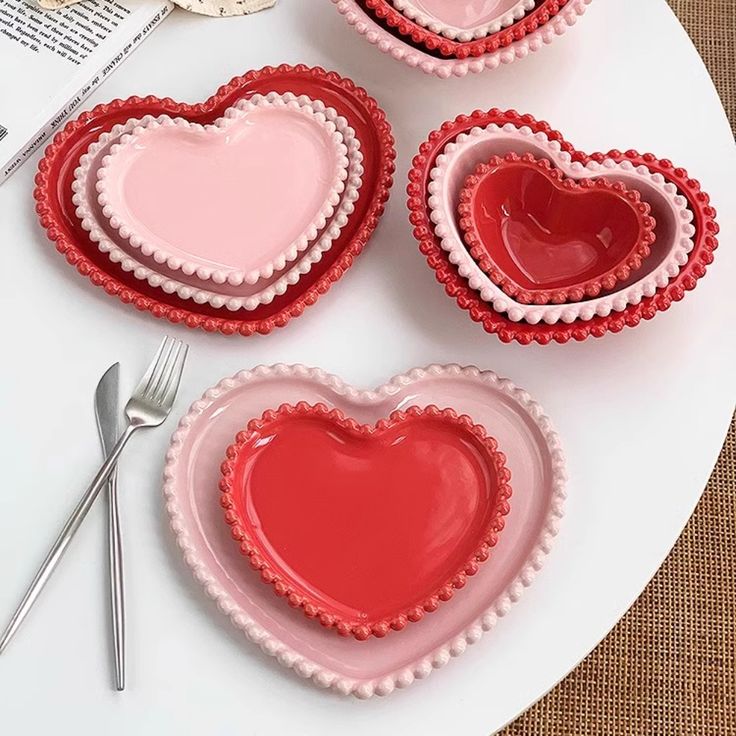 Pink Bead Dots Ceramic Heart Dinner Plate