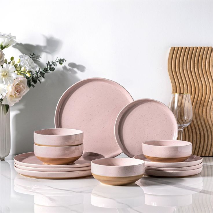 everyday tableware