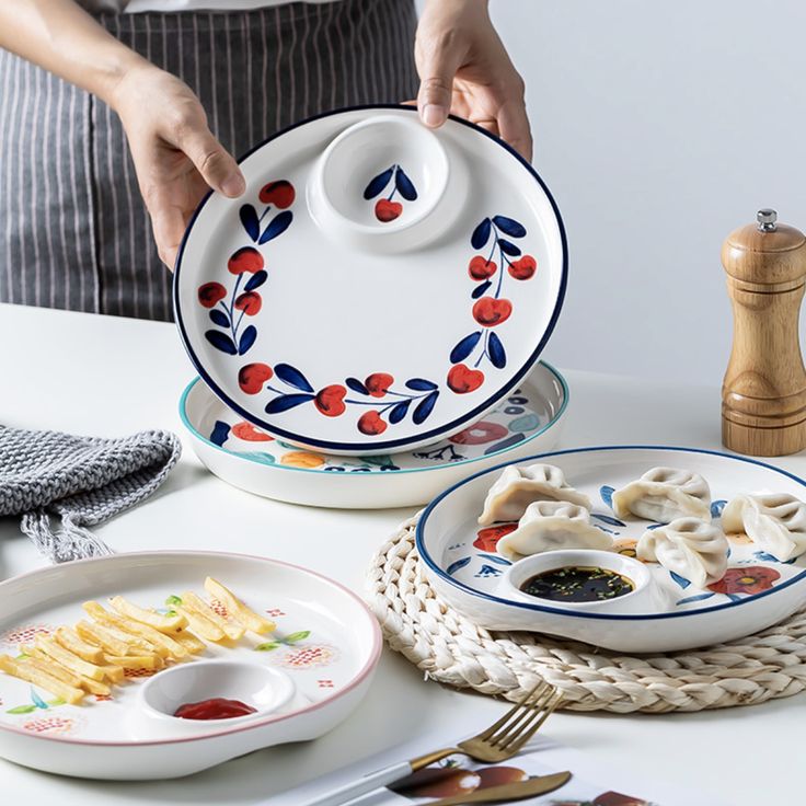 Floral Dumpling Plate