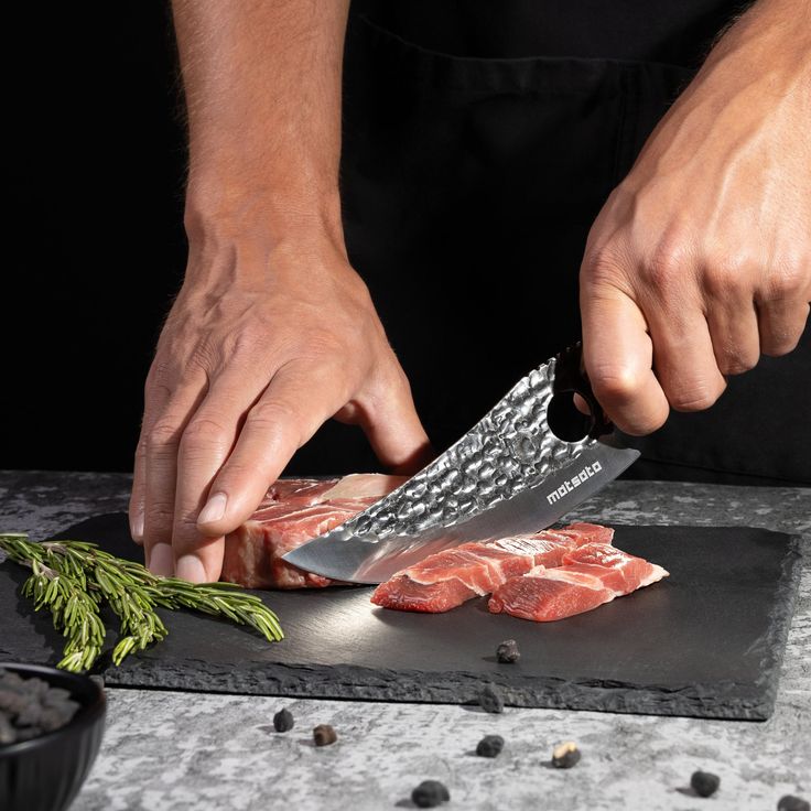 curved kitchen knife