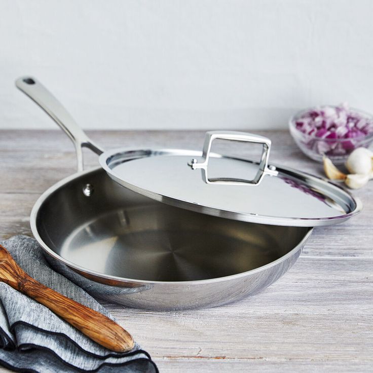 Stainless steel frying pan