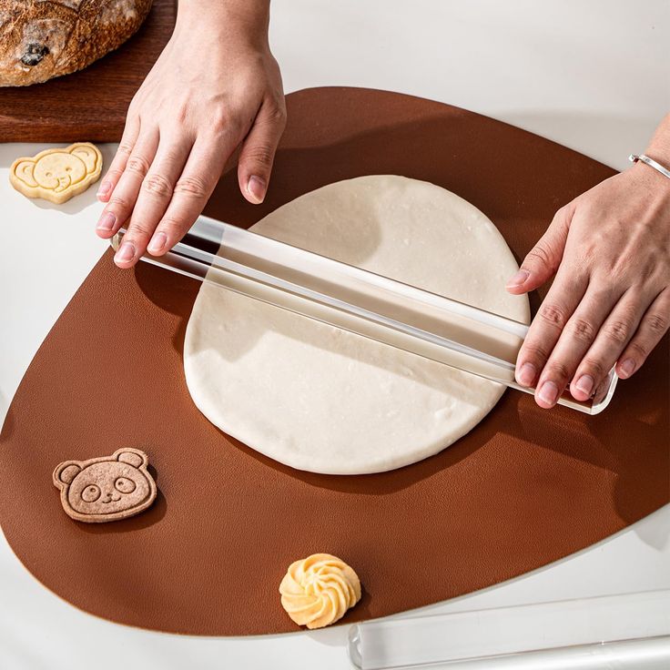 Pastry roller