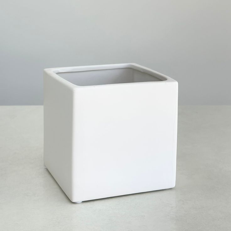 Flower vase