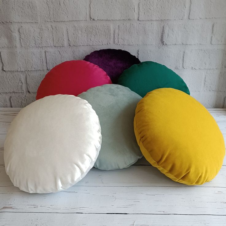 round pillow