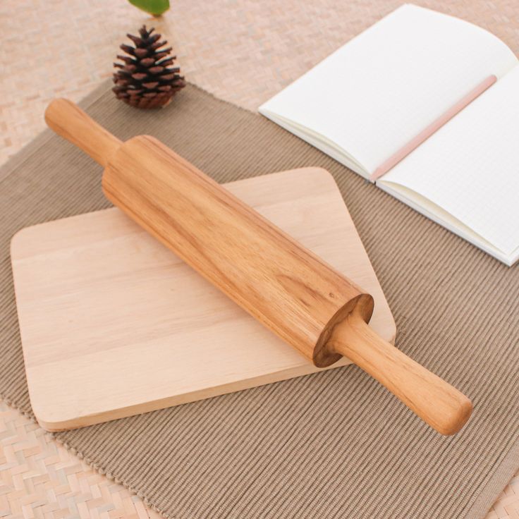how to clean wooden rolling pin