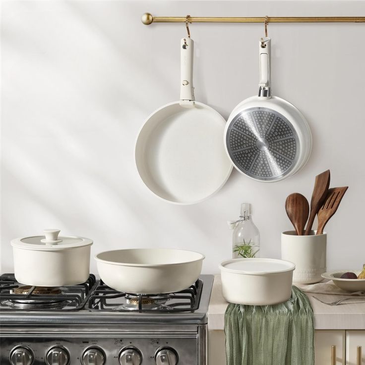 Non-stick pots and pans