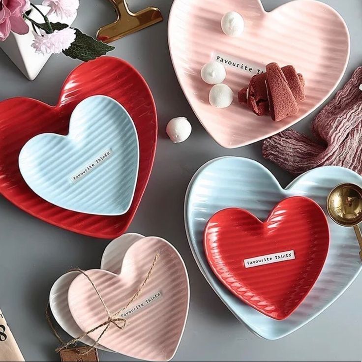 Heart-shaped dishes