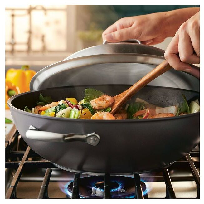 Wok pan
