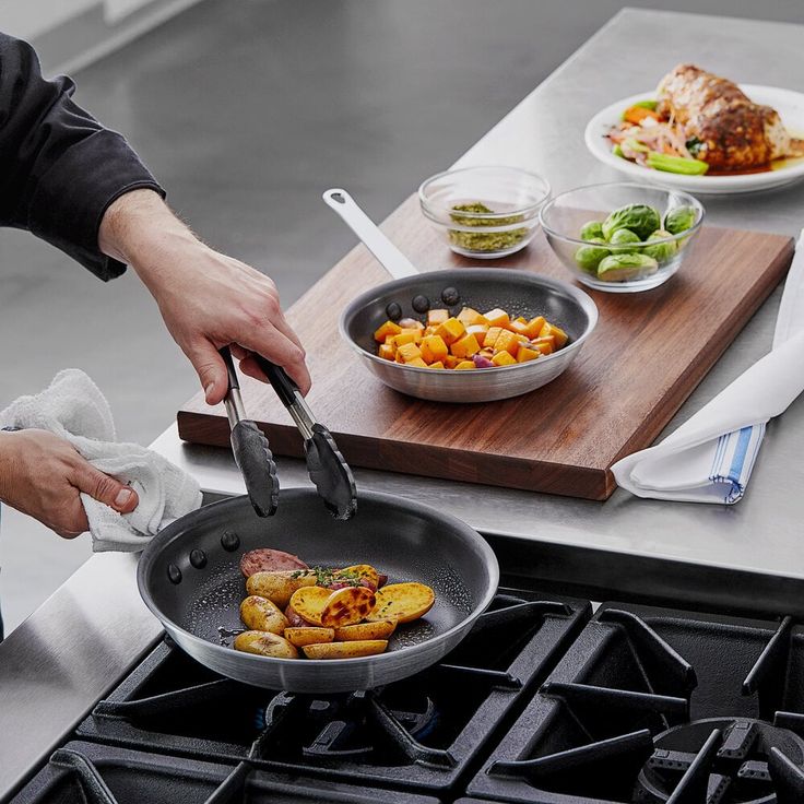 black carbon steel cookware